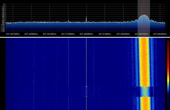 STRaND-1 SDR 04-08-2013 18:03UTC-02